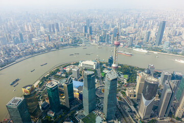 Fototapeta premium 中国 上海 高層ビル119階展望室からの眺め