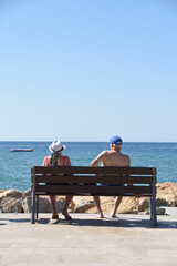 vieux âge pension retraite vacances plages mer Espagne océan seniors couple