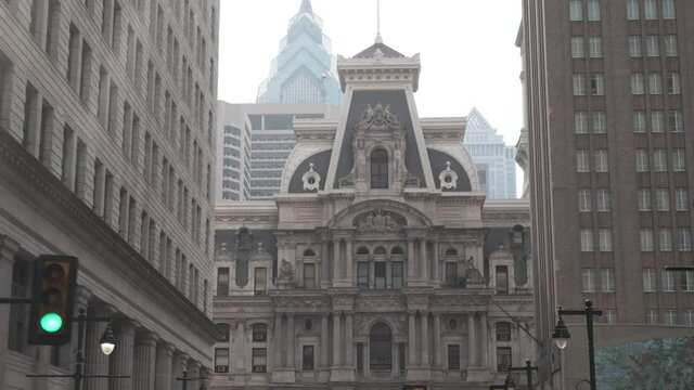 Low Angle Push In Shot of Philadelphia Town Hall 4K