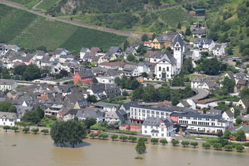 LEutesdorf beim Rheinhochwasser im Flutsommer 2021
