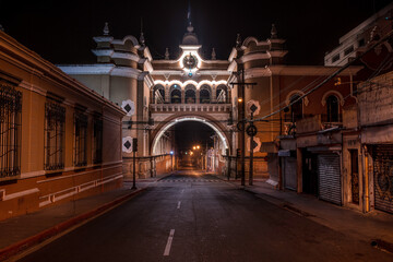 Fototapeta premium Guatemala de noche