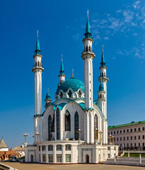Fototapeta na wymiar kul sharif mosque in the kazan kremlin on a sunny summer day