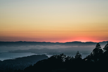 Naklejka premium Bay Area Sunset from Berkeley Hill