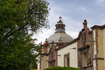Fototapeta na wymiar Querétaro - Templo y Ex Convento de Santa Clara