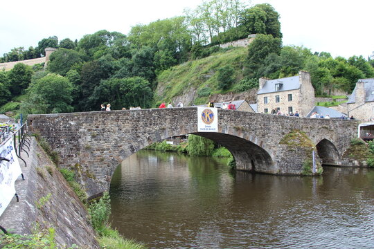 PONT DINAN