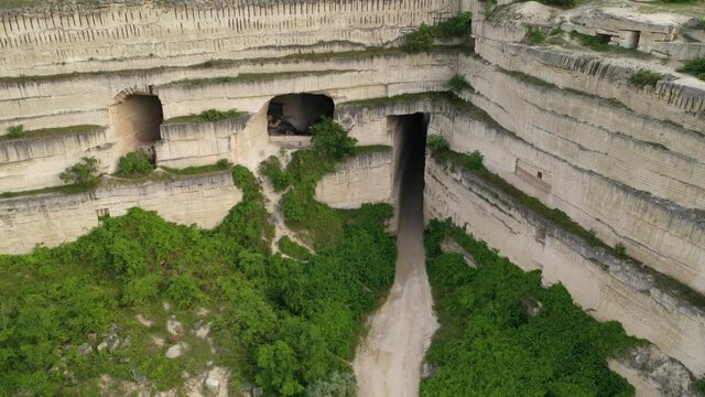 Aerial view with a view of the Inkerman quarry.