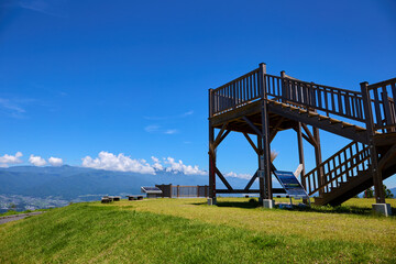 7月半ば（夏）・午前中、福島てっぺん公園からの風景と展望台 長野県 豊丘村