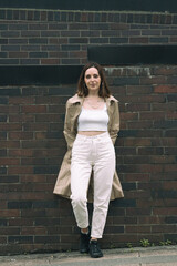Modelo Mujer Posando en Calles de la Ciudad de Glasgow en Reino Unido