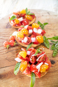 The fresh and colorful dish of Freselle typical of the Puglia region of Italy