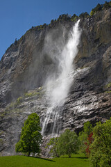 Obraz premium Lauterbrunnen valley waterfall