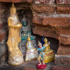 Mini Buddha statues