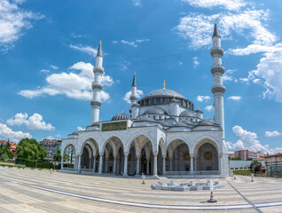 Fototapeta na wymiar Luxurious building of a mosque Hatun Camii in Ankara, Turkey 