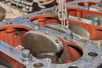 Left Frame Crankshaft and Cylinder Block and Bolt of Car Engine
