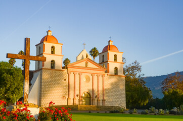 Santa Barbara Mission Sunrise - obrazy, fototapety, plakaty
