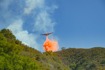 Santa Barbara County Wildfire. Aerial Firefighting - obrazy, fototapety, plakaty