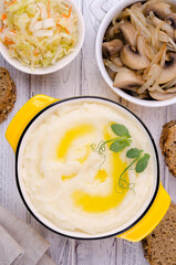 Mashed potatoes with butter