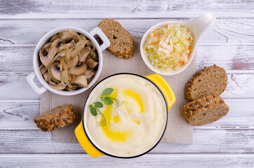 Mashed potatoes with butter