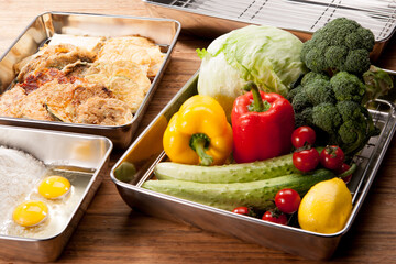 각종 야채가 있는 테이블