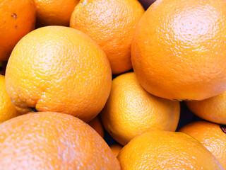 Oranges, fruits, add vitamins, increase immunity to the body, anti-virus, there are many children, piled together (close-up shot)