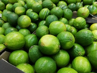 limes in the market