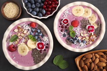 Smoothie bowl with blueberries.