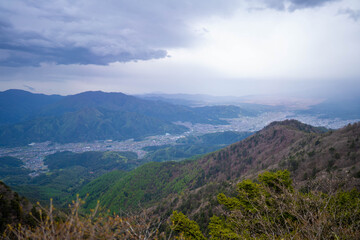 三ツ峠山登山道の風景 A view of the Mt. Mitsutoge trail