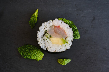 Sushi degustacja © Gawel