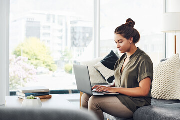 Earning money part time with her blog