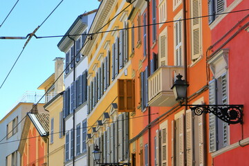 Palazzi storici colorati a Parma, Italia, Colorful historical buildings in Parma, Italy 