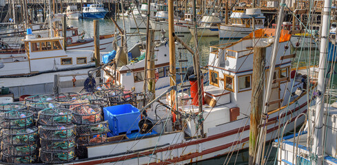 Fototapeta na wymiar Fisherman's Wharf marina