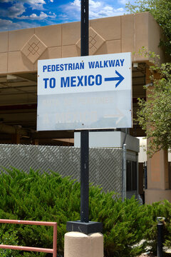 Pedestrian Walkway to Mexico directions sign in Douglas AZ