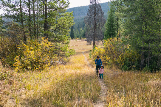 Hiking in the Eagles Nest Wilderness, Colorado