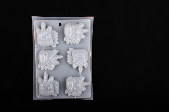 Unicorn shape plastic mold for bakery