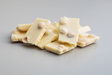 White nutty chocolate with hazelnuts.