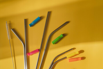 Reusable Metal Straws with Portable Case - Stainless Steel, Eco-Friendly Drinking Straw Set with Cleaning Brushes. Stainless Stee