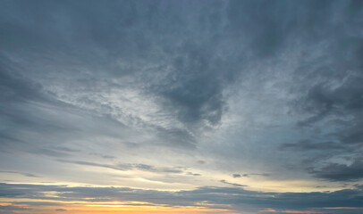 Sommerlicher Abendhimmel in der Ortenau
