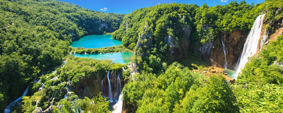 Croatia, high resolution panorama of large size, Plitvice lakes and waterfalls