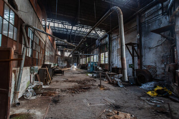 Fototapeta na wymiar old abandoned industry hall