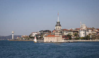 Naklejka premium Maidens Tower in Istanbul, Turkey