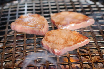 厚切りタンが焼けたよ！
