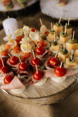 snack bar tartlets bread sliced tomatoes vegetables canapes cheese portions