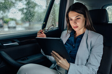 Adult woman, taking a short break.