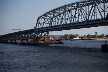 Fototapeta na wymiar city harbour bridge
