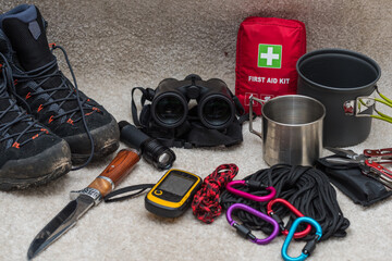 mountain trip kit, survival kit