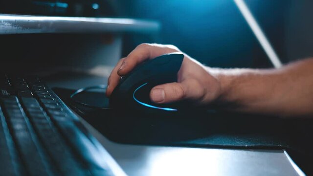 operation of a computer ergonomic vertical mouse with a joystick.