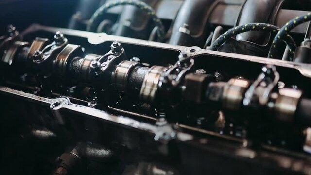 car engine repair, pulling cylinder head bolts with a torque wrench
