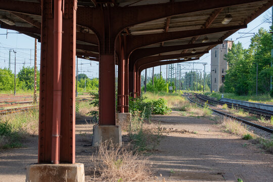 Verlassener Bahnsteig Bahnhof Guben Brandenburg
