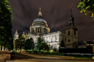 Fototapeta na wymiar London 09.27.2019. ST PAUL'S CATHEDRAL BY NIGHT