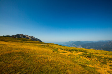 Fototapeta premium Aussicht vom Monte Baldo auf den Gardasee