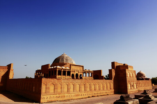 Miza Isa Khan Tarkhan Tomb, Makli Necropolis, Thatta